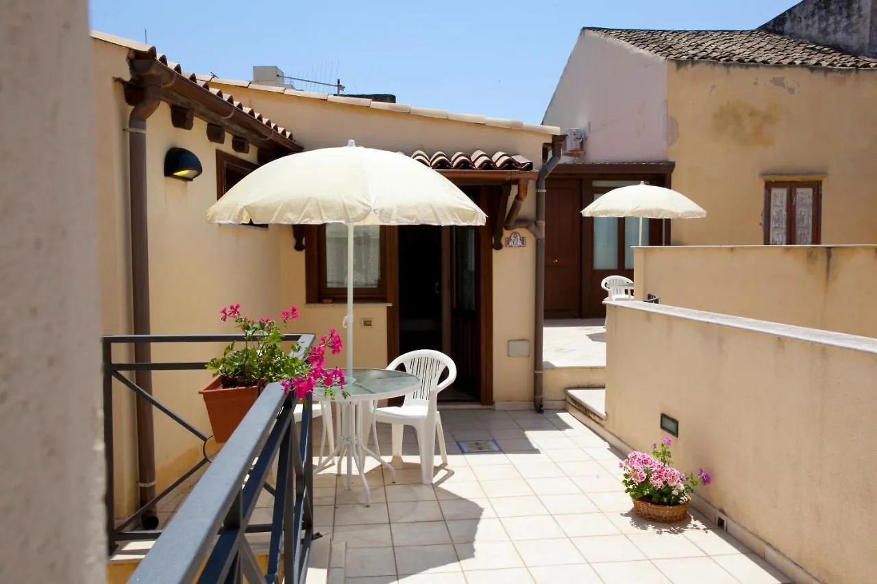 Residence Cortile Merce Trapani Aparthotel